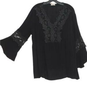 Elegant Black Lace Women's Top
